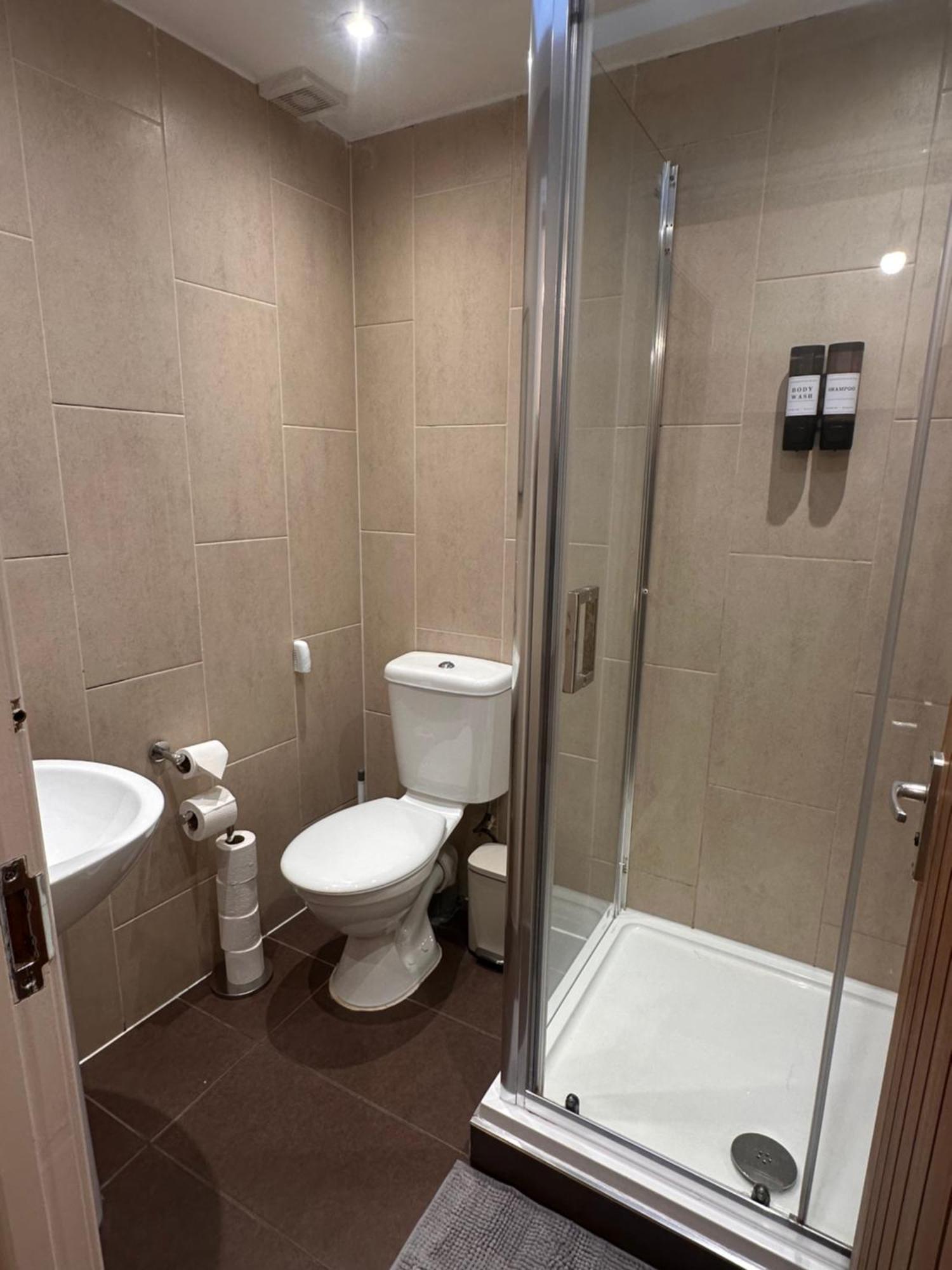 Euston And Kings Cross - 1 Min Walk Apartment London