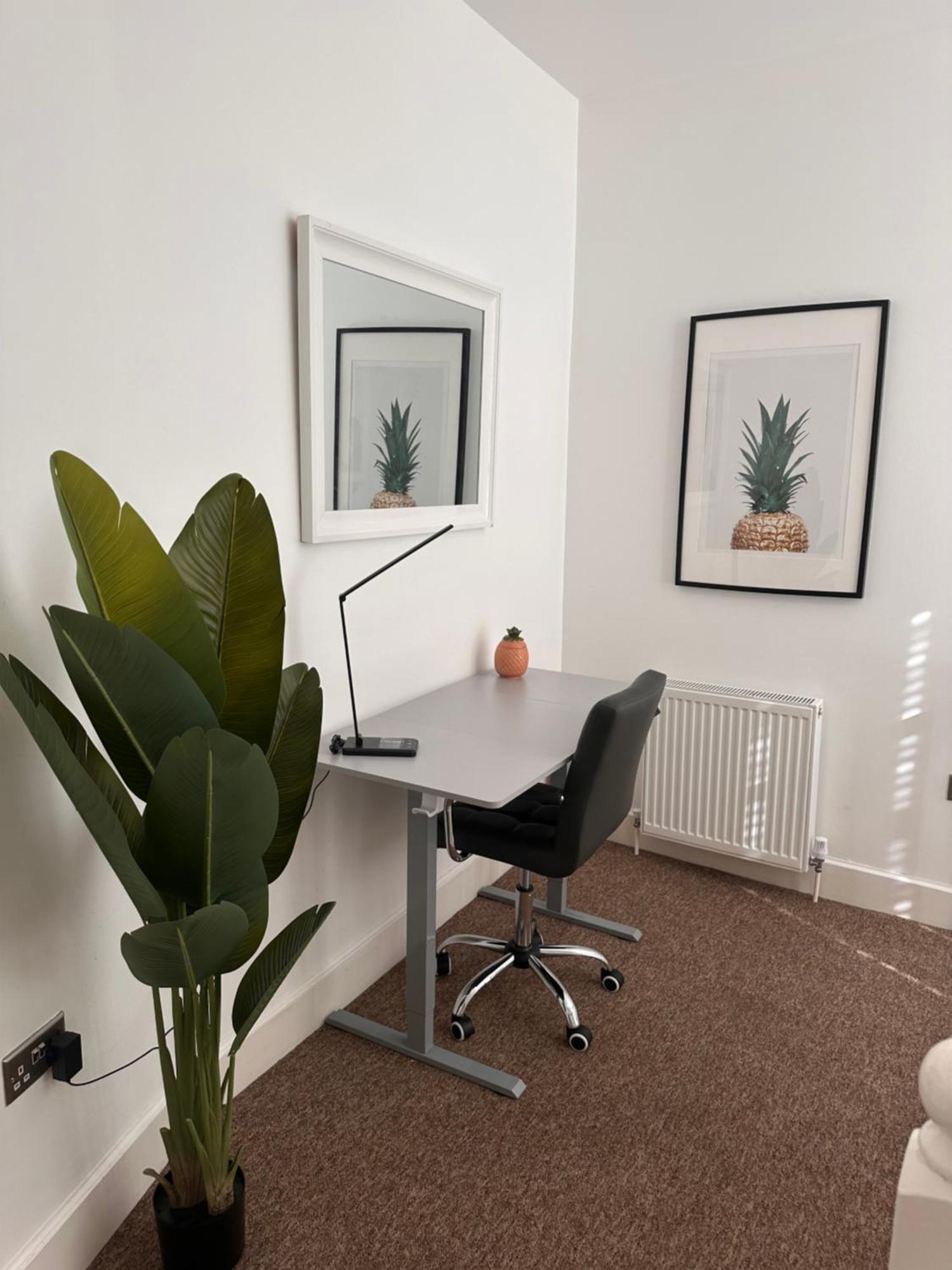 Euston And Kings Cross - 1 Min Walk Apartment *
